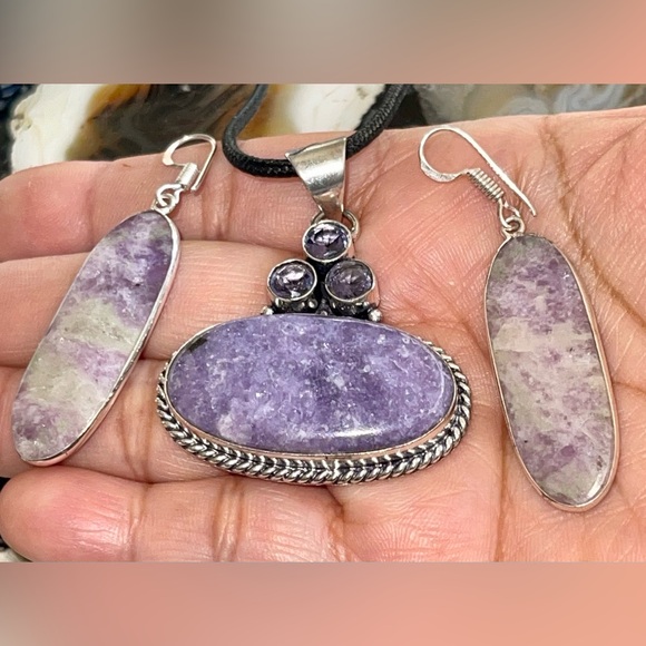 Lepidolite Pendant & Earrings - Picture 1 of 17